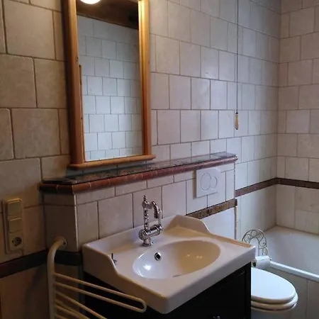Torhaus - Kleines Haeuschen Mit Viel Luxus Dom wakacyjny